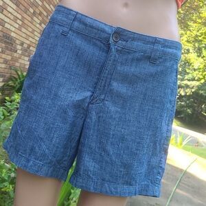 3/10$ A . New day shorts